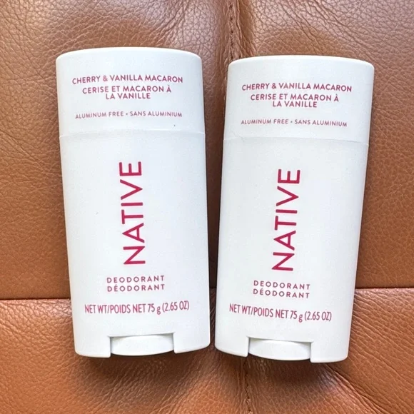 Native Cherry Vanilla Macaron Deodorant - 2for1 sale aluminum free - Picture 4 of 4